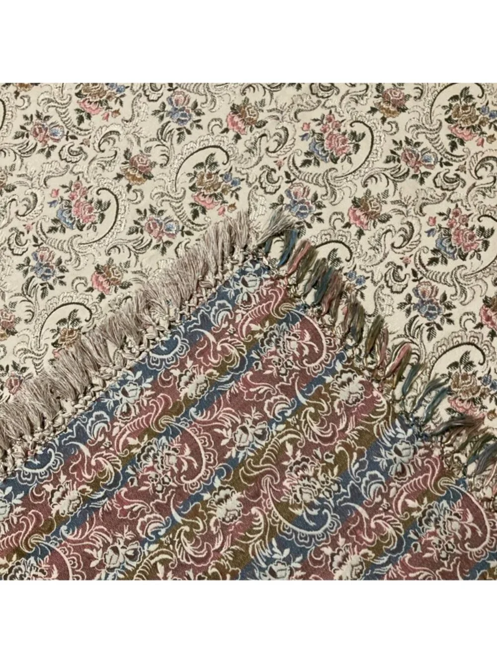 Vintage Cottagecore Granny Chic Tapestry Floral Tablecloth 73